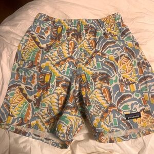 NWT Men’s Patagonia Funhoggers Shorts Lago Blue